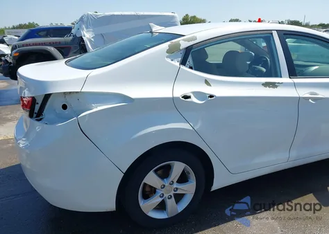 2013 Hyundai Elantra Gls z USA, uszkodzony, nr VIN 5NPDH4AEXDH422782